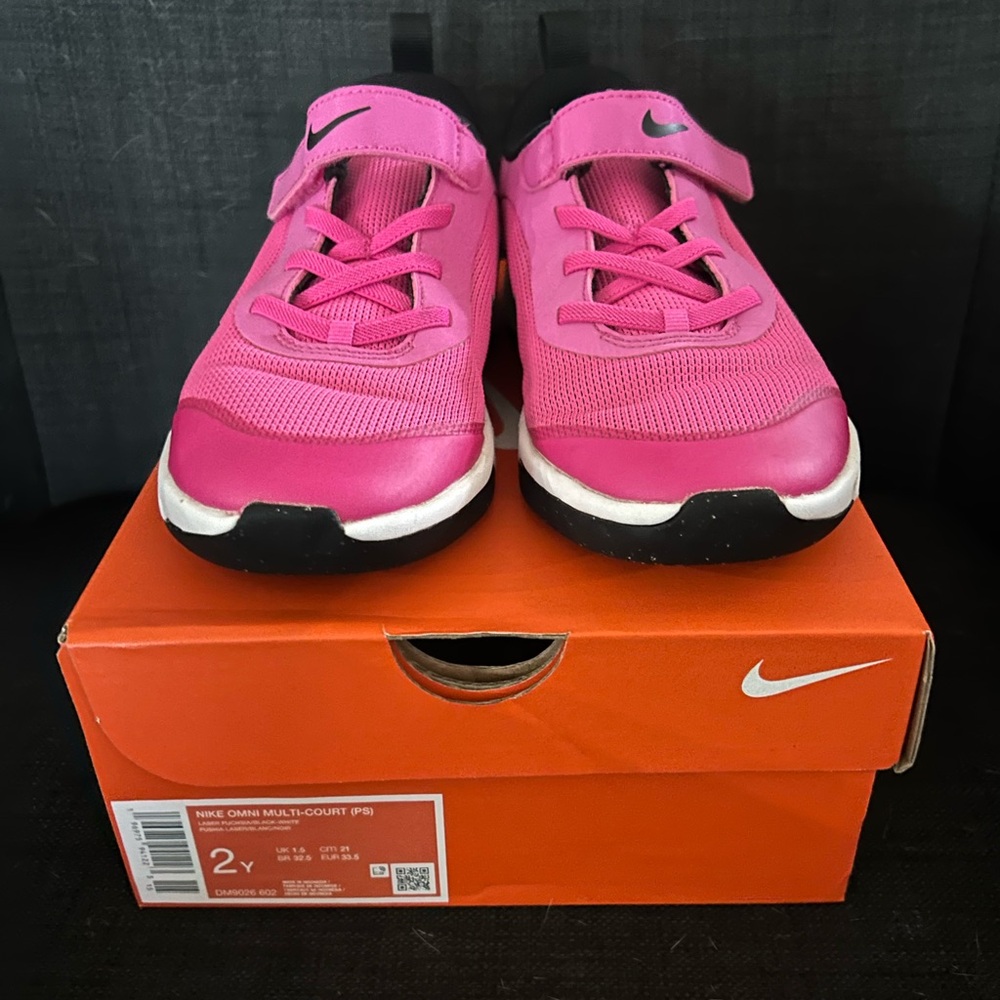 Kids Nike Omni Multi-Court Size 2Y